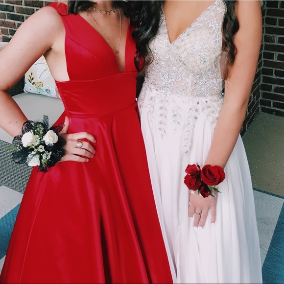 Sherri Hill prom dress - Picture 2 of 4